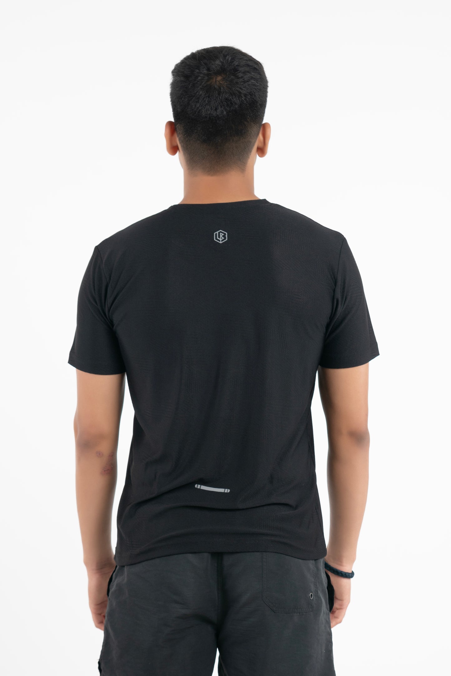 airlite black tshirt